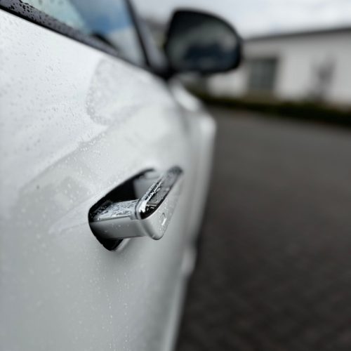 Wynajem luksusowego samochodu Enzo Cars